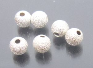 10 חרוזי סטארדאסט, 4ממ, כסופים