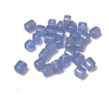 100 חרוזי זכוכית מרובעים,כחולים, 4ממ